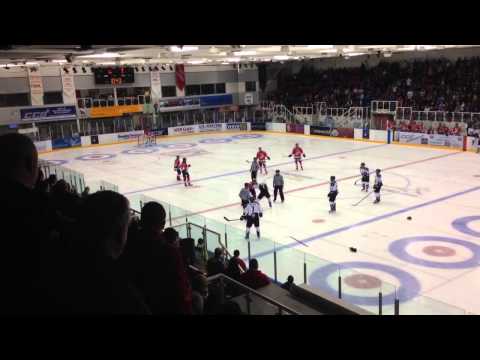 Justin Faryna (Dundee Stars) and Chris Bruton (Braehead Clan) fight. {Stars 2-1 Braehead} 20/9/2015