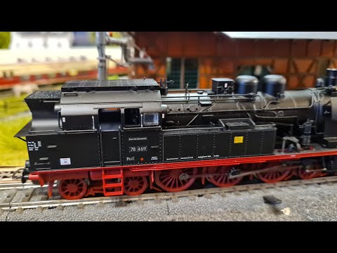BR 78 der DR (DDR) von Piko im Güterzugdienst