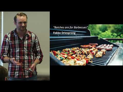 Reducing Flight Delays with Kubernetes and Tensorflow