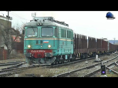 060-DA 60-1372-1 & 60-1242-6  & Marfar CFR MARFĂ Freight Train in Oradea - 17 February 2022