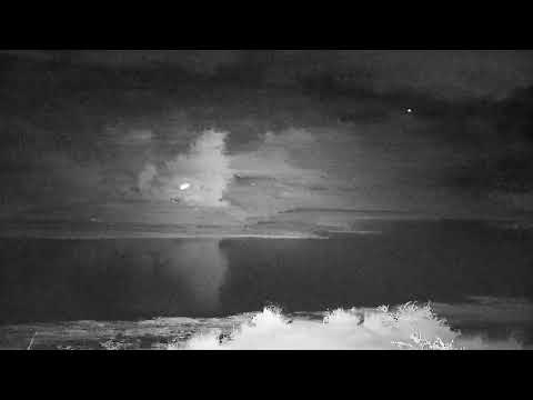 Djuma: Elephant herd has nice long visit around the dam - 21:05 - 06/14/2022