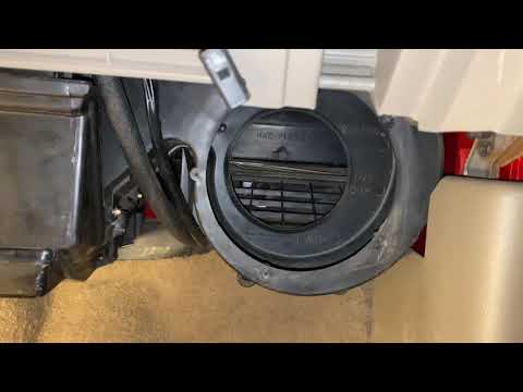 1998 Chevy recirculate/fresh air blend door actuator motor install 16167292 (Dorman 604-116)