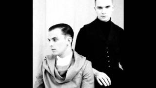 Hurts - All I Want For Christmas Is New Year&#39;s Day
