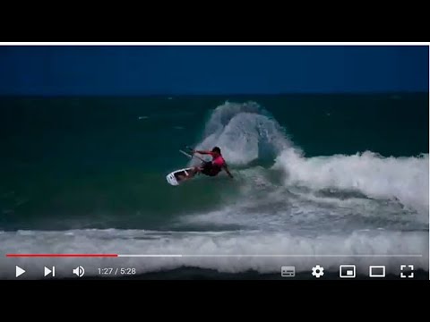 Copa del Mundo kitesurf. El rider del Club Náutico Sevilla Matchu Lopes, cuarto en Taiba (Brasil).