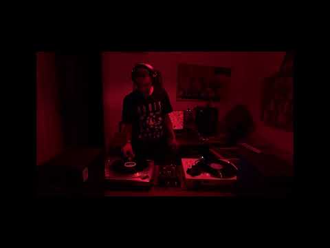 Mönavek | Concierto completo en Teatro FARQ 🔥🖤