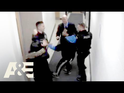 Officer Fired FOUR YEARS After "Unwarranted Use of Force" Incident | Court Cam | A&E