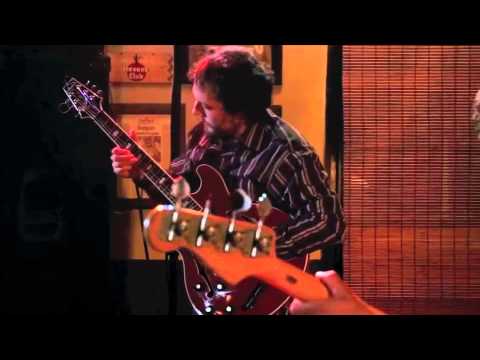 FEEDBACK - Wagha Chicu - (album: Skrivnost, 2013) - LIVE