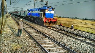 preview picture of video '12295 Sanghamitra Express (KSR Bengaluru City-Danapur)'