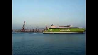 preview picture of video 'Высокоскоростной паром Hellenic Seaways прибывает на Крит.'