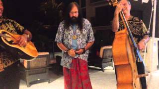 2013 TINY BUBBLES BY VIC THE BRICK