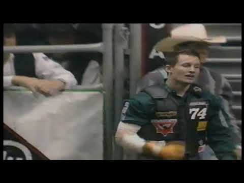 Corey Navarre vs Walk On - 98 PBR Calgary (90.5 pts)