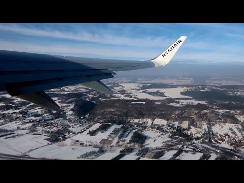 [Onboard] Ryanair Boeing 737-800 *sunny winter* take off ✈ Krakow Airport