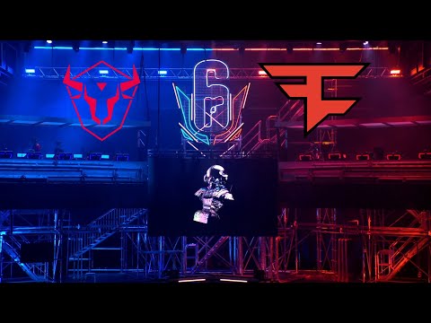 W7M vs. Faze Clan | Berlin Major 2022 | Match Number 1 | Rainbow Six Siege