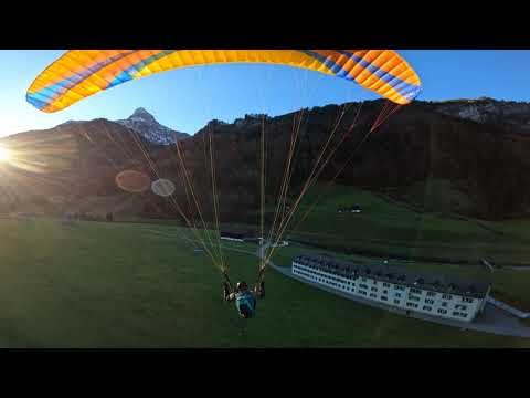 Paragliding -  Braunwald, Glarus