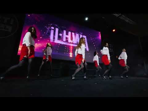 AOA - Miniskirt by IL'HWA on IdolCon 2021