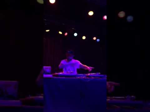 dj craze live in cleveland scratching outkast