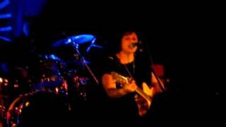 Anika Moa - Flying On The Wings (Live)