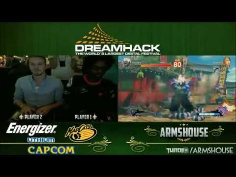 DreamHack Winter 2011 - WB - MCZ.Ryan Hart (Oni, Ryu) vs. rocketstaR (Cody)