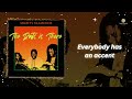 The Mighty Diamonds - Everybody has accent