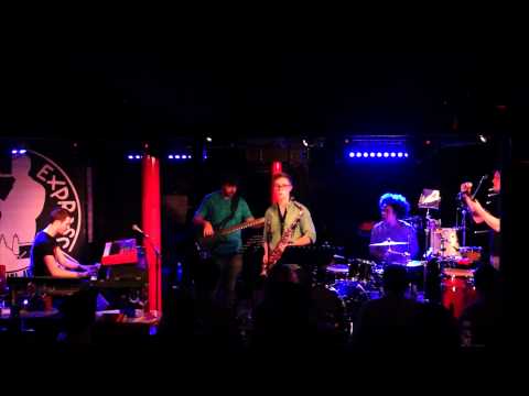 'Broken Beat' (Resolution 88) Live at Pizza Express, Soho