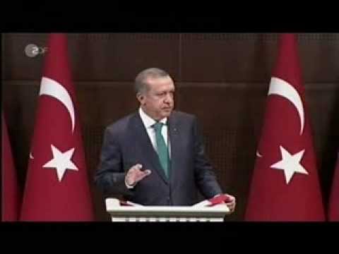 Islamisierung der Türkei: Das Kopftuch wird im Staatsdienst erlaubt.