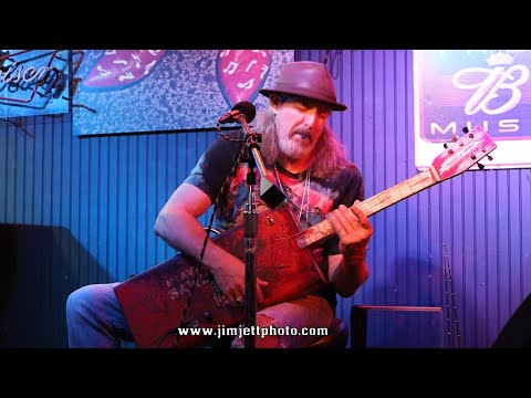 Frank Bang band at The Buckingham Blues Bar....  Jim Jett Photo