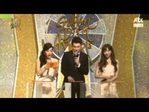140116 #GoldenDisk Taeyeon & Tiffany MC Cut 13