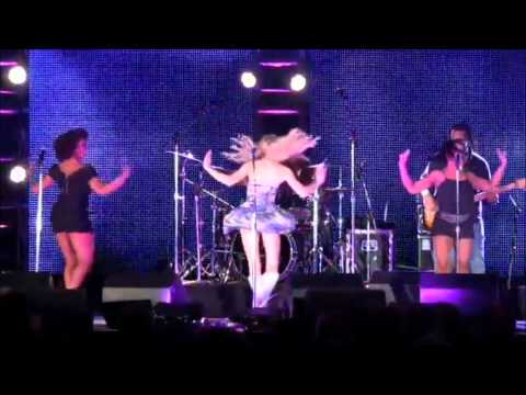 Laura Bell Bundy-Proud Mary