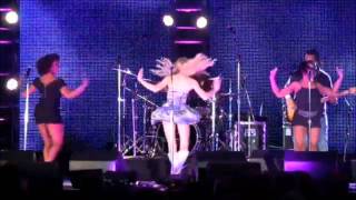 Laura Bell Bundy-Proud Mary