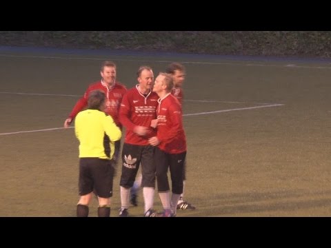 5div2, runde 2: FK Ild - Muskel FK 1-1: Egil Gjesteland og Kim Sørensen.