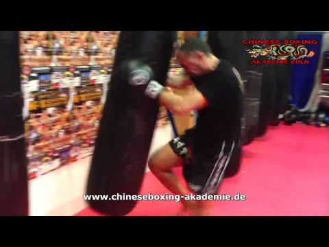 Chinese Boxing Akademie - Erkan Bas - Sandsacktraining