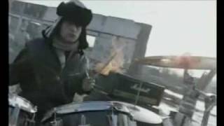 _Van_Dik_Hout_-_Pijn__met_Herman_Brood_.mp4