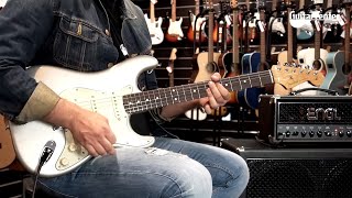 Video thumbnail for Fender Artist Robert Cray Stratocaster RW Inca Silver | Guitar Center PL by TVGuitarCenter