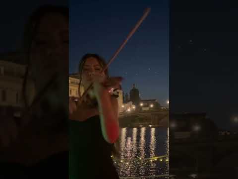Beautiful “Godfather Theme” played in Florence #violin #italy #shorts #beautiful #valentimviolin