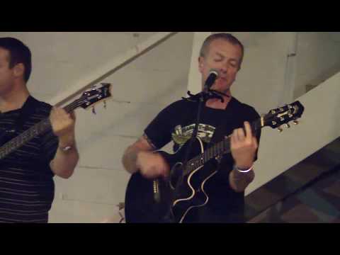 The Daktory cannabis club - Peter Fielding with Andrew Bennett live.