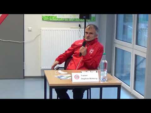 Pressekonferenz des 1.  FC Neubrandenburg 04  gegen den   FC Förderkader R. Schneider