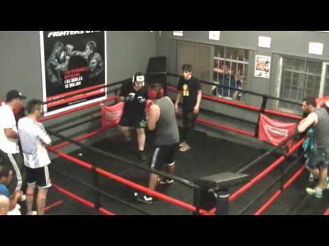 LEANDRO BELANDO VS CARLOS ROLHAISER   INTERCLUB FIGHTERS GYM