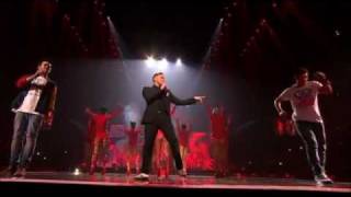 Olly Murs feat. Rizzle Kicks - Heart Skips A Beat (BRIT Awards 2012)