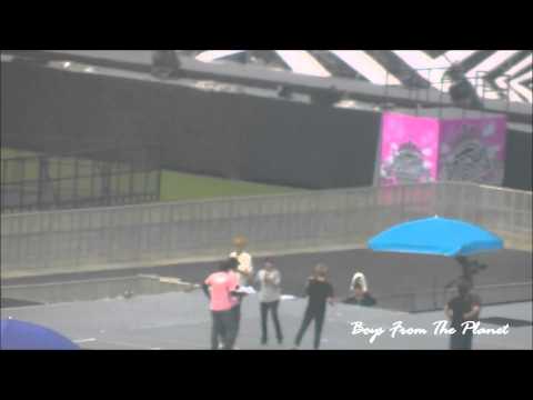 [Fancam] 121125 SMT in BKK Kris Amber Key - Like A G6 (Rehearsal)