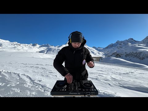 snowy mountains house mix 🧊