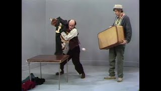 Classic Sesame Street - Wally and Ralph: Suitcase