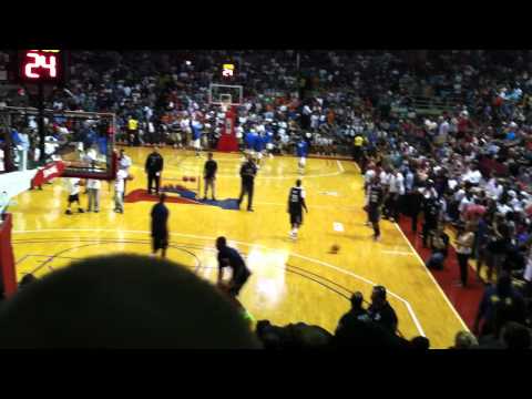 Team Melo Warming Up