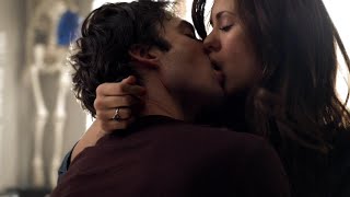 The Vampire Diaries 5x17 Damon and Elena make out 