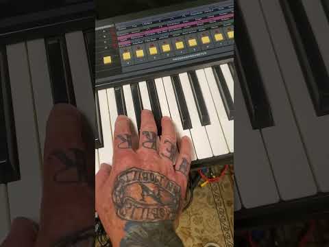 Sequential Circuits Multi-Trak 1985 analog synth 6 voice image 6