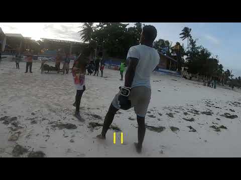 Zanzibar Beach Boxing!