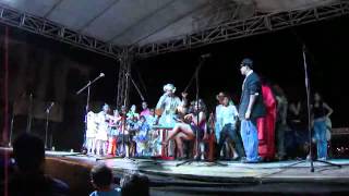 preview picture of video 'Parodia Quema Mal Humor Carnaval Alvarado 2012.avi'
