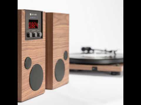 Como Blu Stereo and Analog Turntable impress with sound and style