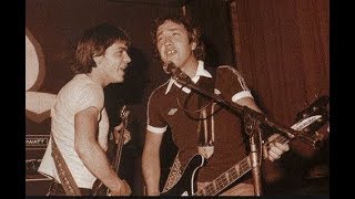 Pre - AC/DC - MALCOLM YOUNG &amp; GEORGE YOUNG " I'm Your Ape Man"