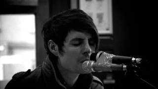 Just a Habit by Low Roar - Live at Reykjavík Downtown Hostel - Iceland Airwaves 2011