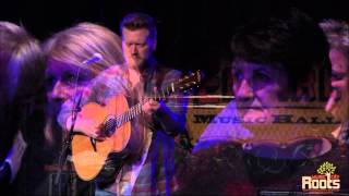 Gareth Dunlop “Keep Coming Back” Live From The Belfast Nashville Songwriters Festival